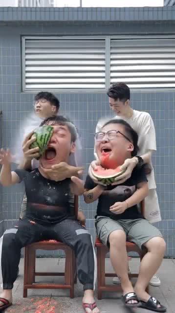 四川人吃瓜的视频,麻辣味瓜果引发味蕾狂欢